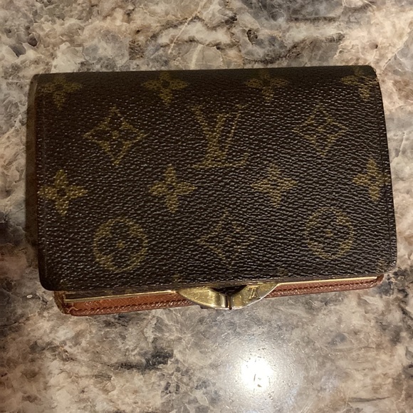 LV kisslock wallet - Picture 5 of 7